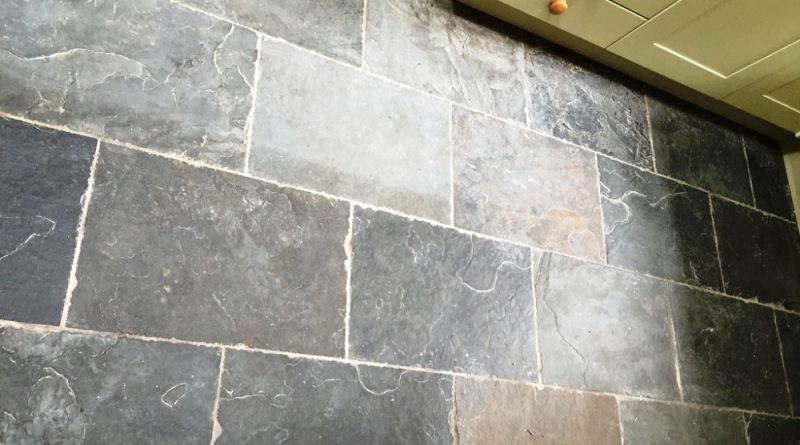 Refreshing The Appearance Of A Slate Tiled Kitchen Tiling Tips